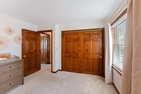 Bedroom - 25 Wachusett Dr, Sutton, MA 01590 photo 6 of 7