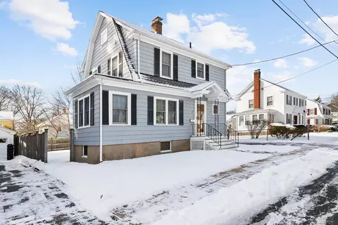7 Roosevelt Rd, Salem, MA 01970