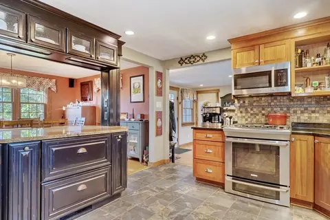 19 Ellen Rd, Stoneham, MA 02180 photo 5