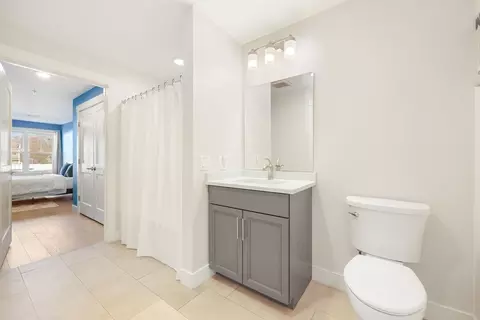 Bath - 269 Main St #1003, Reading, MA 01867 photo 4 of 4