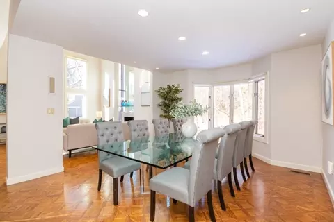 Dining - 9 Benjamin Pl #9, Chestnut Hill, MA 02467 photo 2 of 4