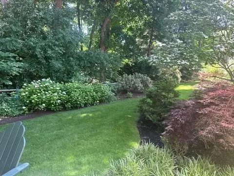 Exterior - 9 Benjamin Pl #9, Chestnut Hill, MA 02467 photo 5 of 5