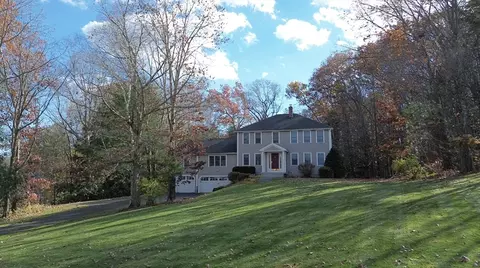 3 Jason Dr, Londonderry, NH 03053