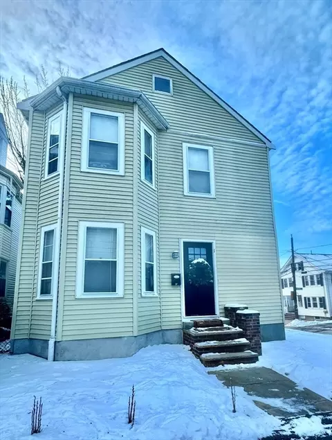 1 Oliver Rd, Watertown, MA 02472