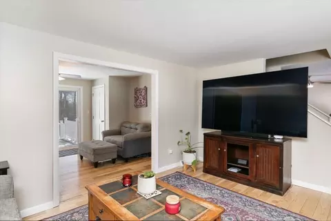 581 Forest St, Methuen, MA 01844 photo 12