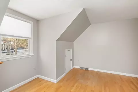 581 Forest St, Methuen, MA 01844 photo 24