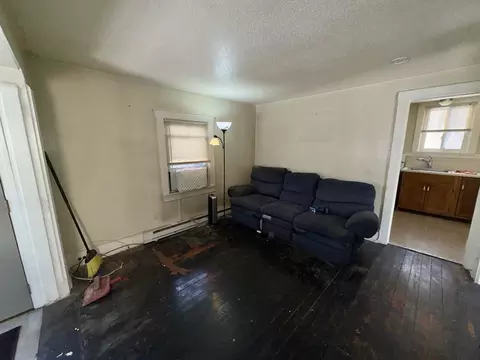15 Alice St, Springfield, MA 01109 photo 7