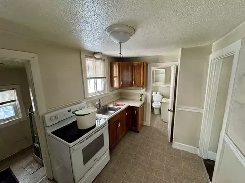 15 Alice St, Springfield, MA 01109 photo 10