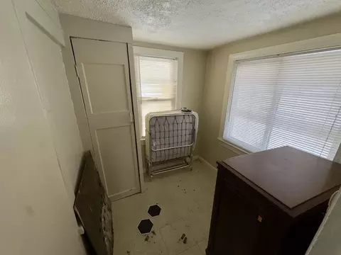15 Alice St, Springfield, MA 01109 photo 8
