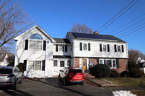 46 Auburn St, Saugus, MA 01906
