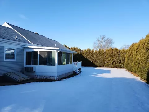 829 N Eastern Ave, Fall River, MA 02723 photo 15