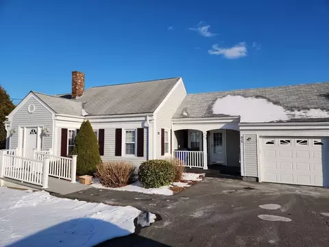 829 N Eastern Ave, Fall River, MA 02723 photo 2