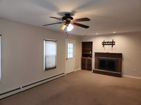 829 N Eastern Ave, Fall River, MA 02723 photo 6
