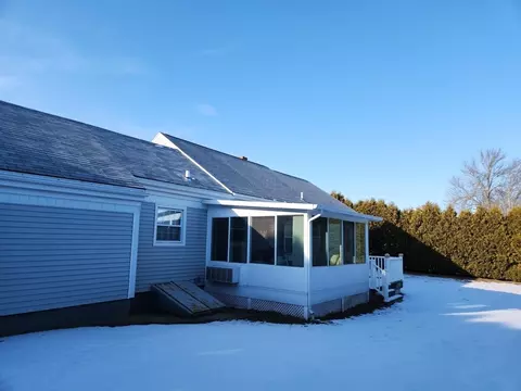 829 N Eastern Ave, Fall River, MA 02723 photo 16