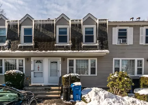 64 Grant St #64, Waltham, MA 02453