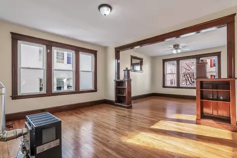 Living - 157 Ingleside Ave, Worcester, MA 01604 photo 3 of 7