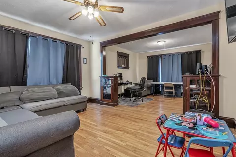 Living - 157 Ingleside Ave, Worcester, MA 01604 photo 6 of 7