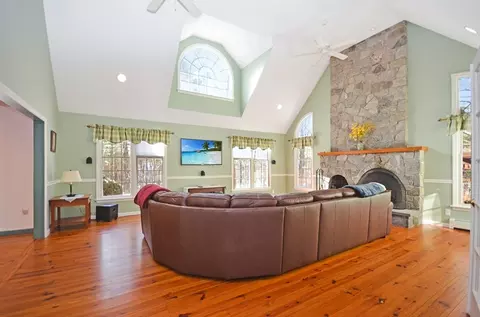 24 Hutchinson Rd, Sutton, MA 01590 photo 12