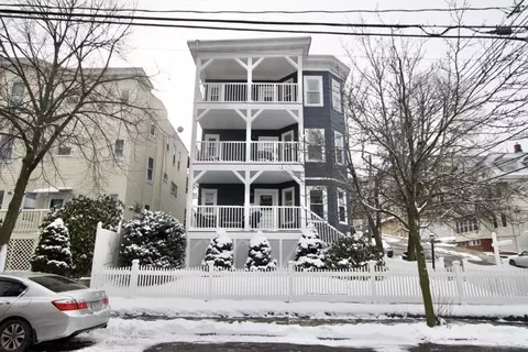 108 Heath St #3, Somerville, MA 02145