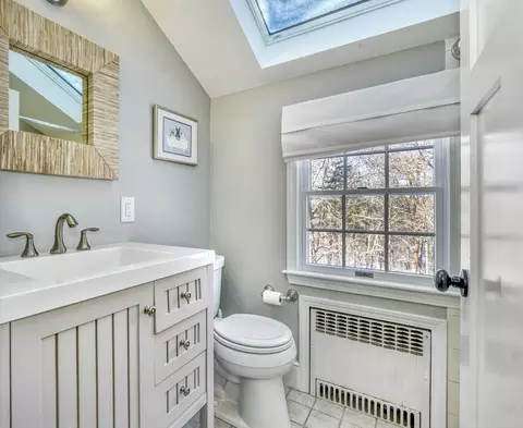 Bath - 143 Gardner St, Hingham, MA 02043 photo 1 of 1