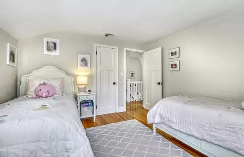 Bedroom - 143 Gardner St, Hingham, MA 02043 photo 5 of 7