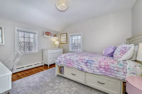 Bedroom - 143 Gardner St, Hingham, MA 02043 photo 3 of 7