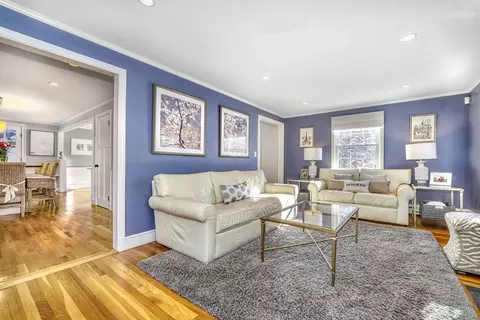 Living - 143 Gardner St, Hingham, MA 02043 photo 4 of 4