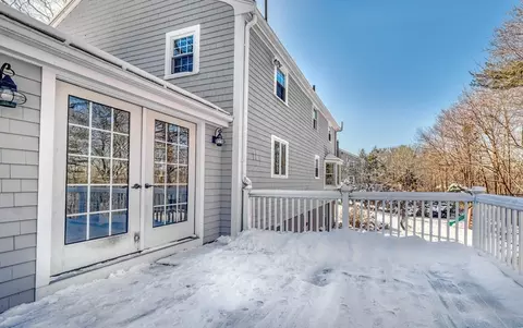 Exterior - 143 Gardner St, Hingham, MA 02043 photo 3 of 8