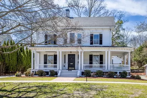 1894 Massachusetts Ave, Lexington, MA 02421