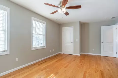 36 Wells St, Springfield, MA 01104 photo 17