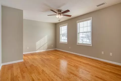 36 Wells St, Springfield, MA 01104 photo 16