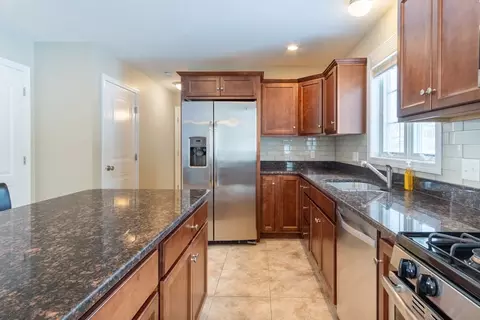 36 Wells St, Springfield, MA 01104 photo 10