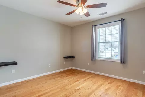 36 Wells St, Springfield, MA 01104 photo 19
