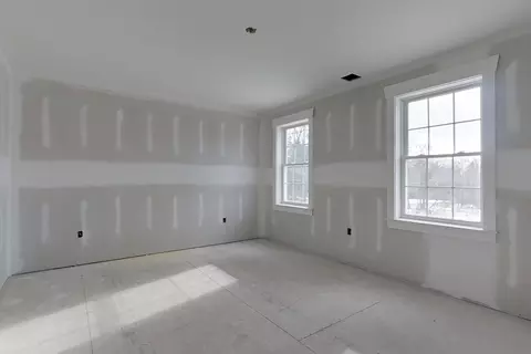Bedroom - 202 Nourse Rd, Ashby, MA 01431 photo 3 of 12