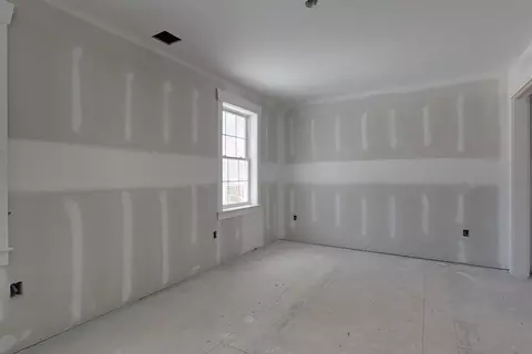 Bedroom - 202 Nourse Rd, Ashby, MA 01431 photo 11 of 12