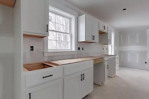Kitchen - 202 Nourse Rd, Ashby, MA 01431 photo 1 of 2
