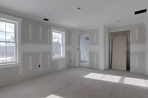 Bedroom - 202 Nourse Rd, Ashby, MA 01431 photo 6 of 12