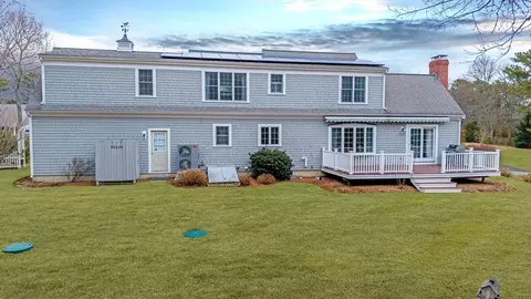 57 Regatta Dr, Mashpee, MA 02649 photo 5