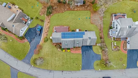 57 Regatta Dr, Mashpee, MA 02649 photo 4