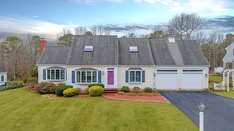 57 Regatta Dr, Mashpee, MA 02649
