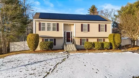 188 Geralynn Dr, Brockton, MA 02302