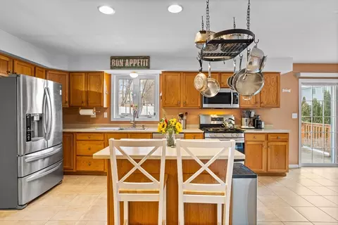 41 D St, Dracut, MA 01826 photo 10