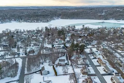 41 D St, Dracut, MA 01826 photo 33