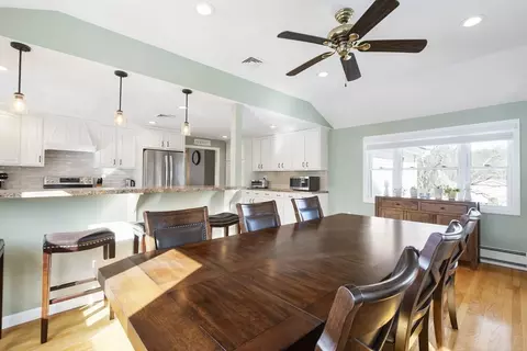 7 Burt St, Berkley, MA 02779 photo 18