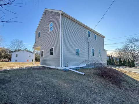 176 Read St, Attleboro, MA 02703 photo 3