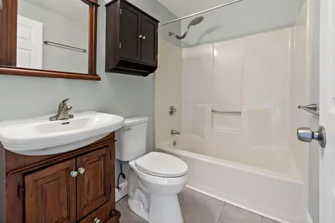 5455 N Main St #7D, Fall River, MA 02720 photo 7