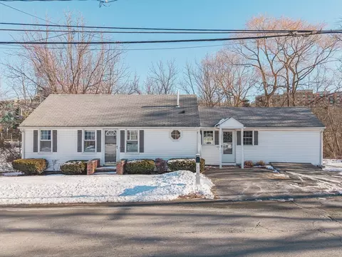 33 Mill St, Woburn, MA 01801