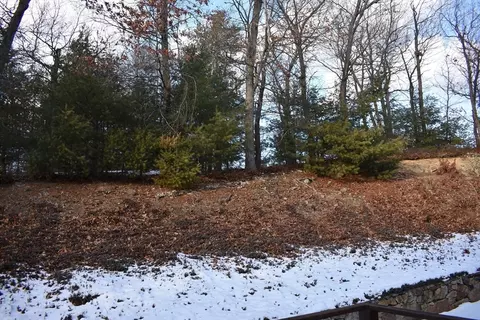 Exterior - 10 Oak Ridge Dr #3, Maynard, MA 01754 photo 6 of 6