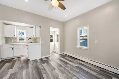 277 Grattan St, Chicopee, MA 01020 photo 8