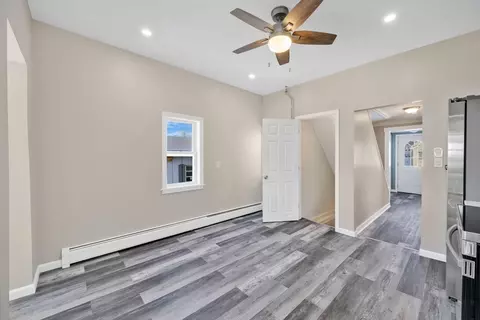 277 Grattan St, Chicopee, MA 01020 photo 9